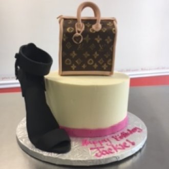 How to design a custom Louis Vuitton box cake  Louis vuitton cake, Gucci  cake, Cake decorating tutorials